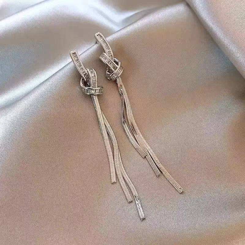 铜合金合成锆石耳饰 金属结流苏耳饰秋冬长款冷淡风高级百搭轻奢