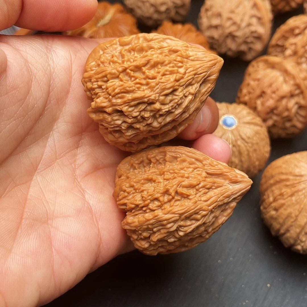 文玩核桃吊坠塔尖