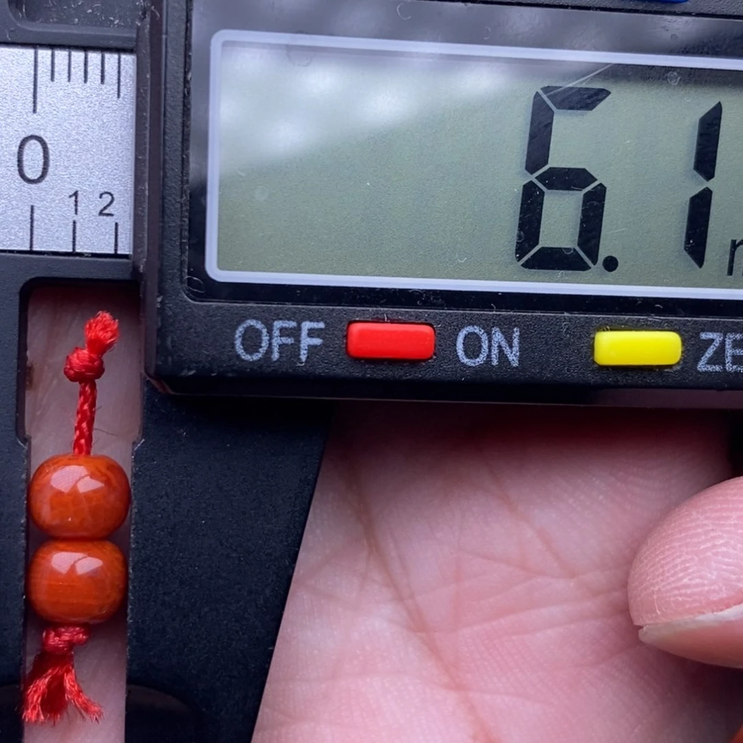 南红玛瑙配饰未镶嵌