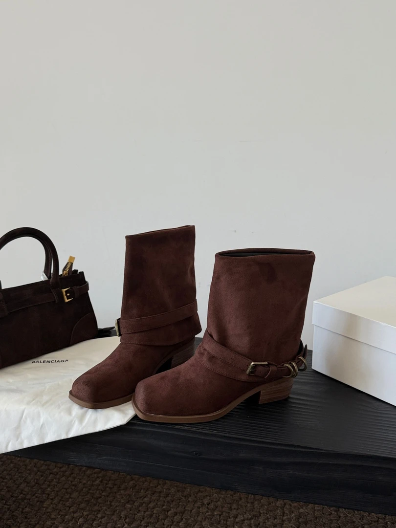 无品牌宝小姐2025秋冬短筒保暖韩版百搭舒适时尚靴726-1