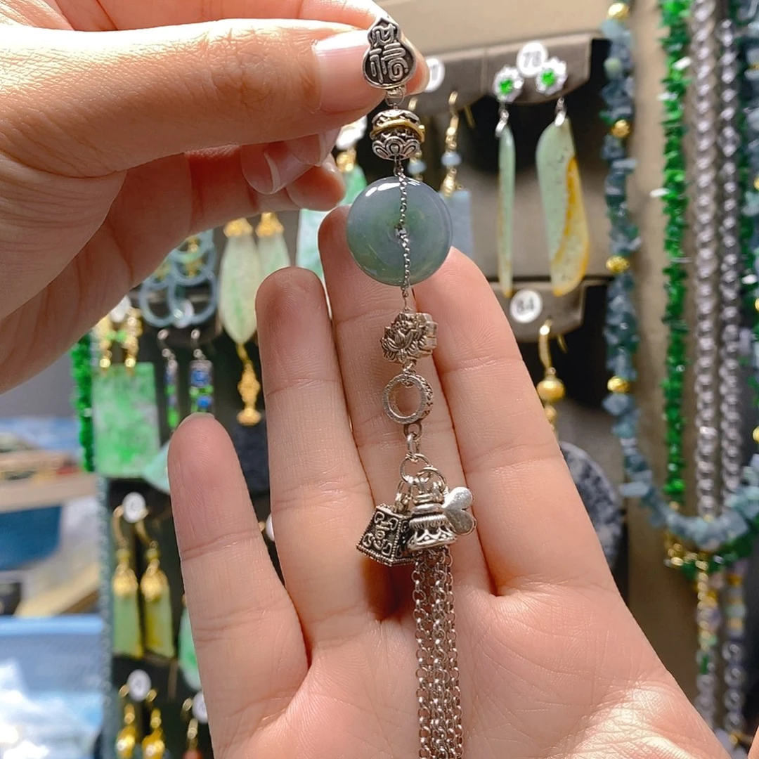 未镶嵌翡翠耳饰翡翠