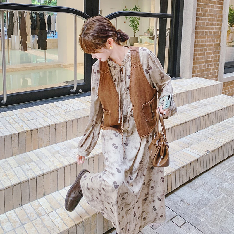 韩版碎花连衣裙套装女2025春季新款复古马甲轻熟风气质长裙两件套