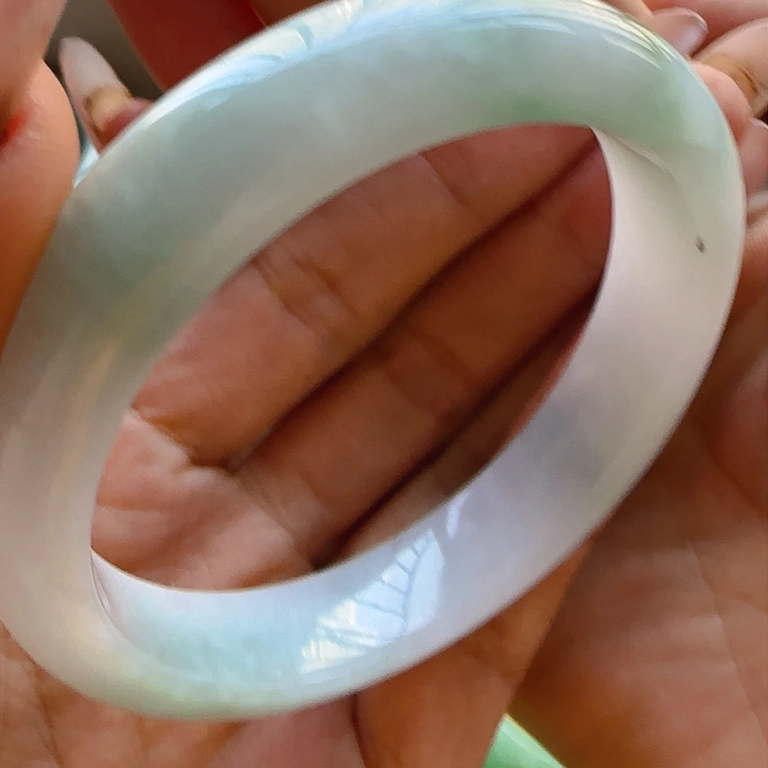 翡翠手镯未镶嵌翡翠350