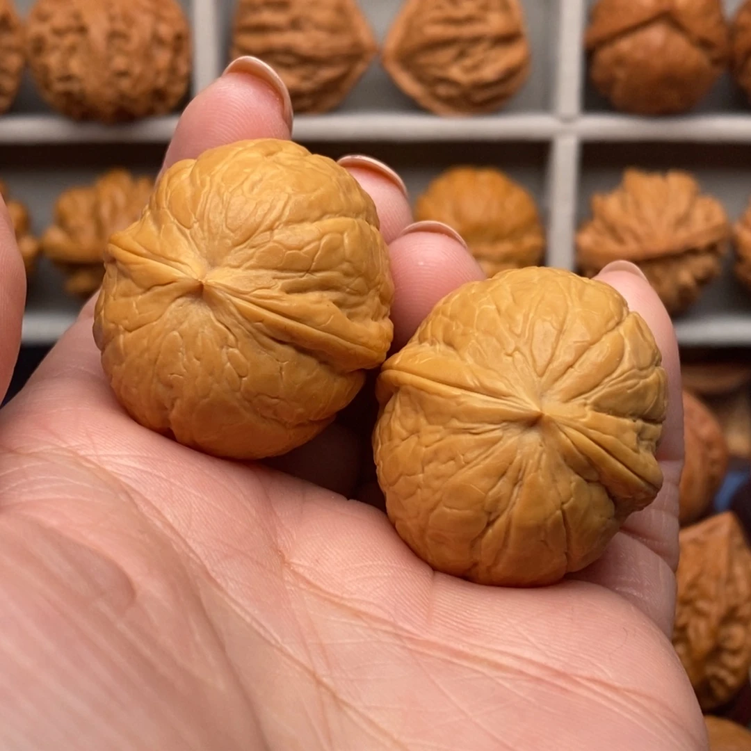 Z***-文玩核桃把件麒麟瓜