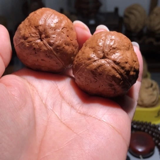 吊坠橄榄核微色差三瓣金刚