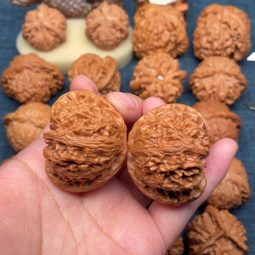 把件文玩核桃43.8毕业桃心宫灯全品44.8克