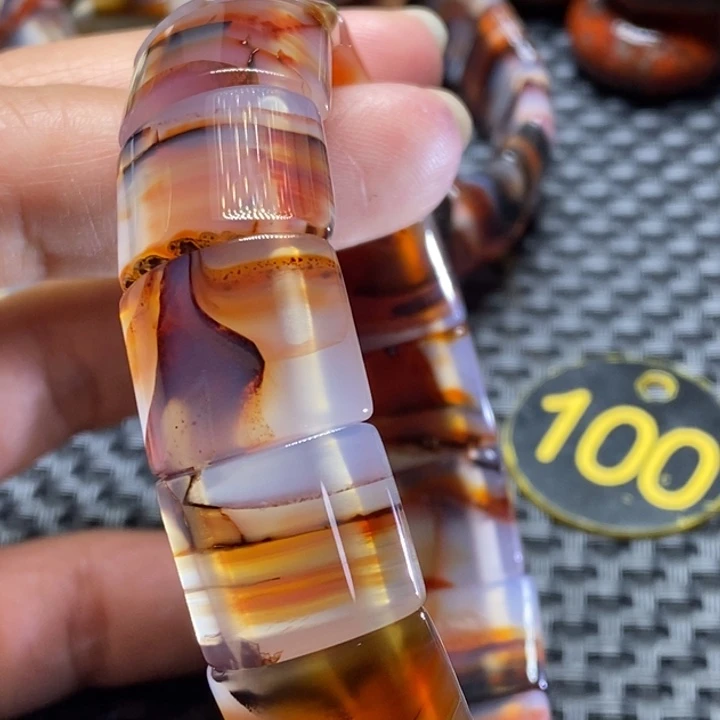 彩***空玛瑙/玉髓未镶嵌颈饰