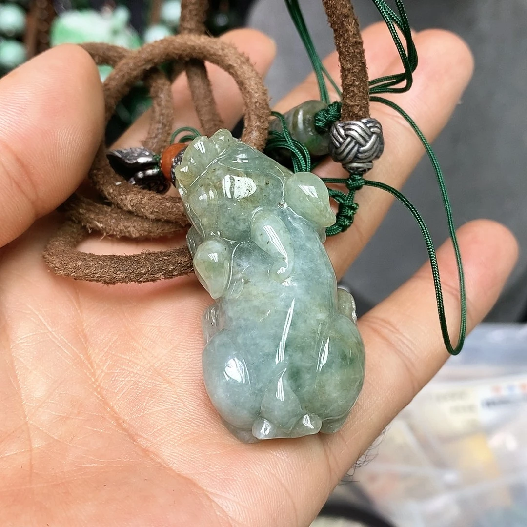 颈饰银S925镶嵌翡翠漂亮美眉