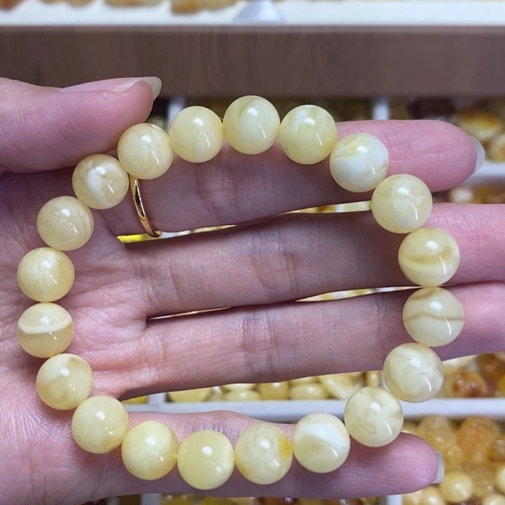 琥珀未镶嵌裸石圆珠手串