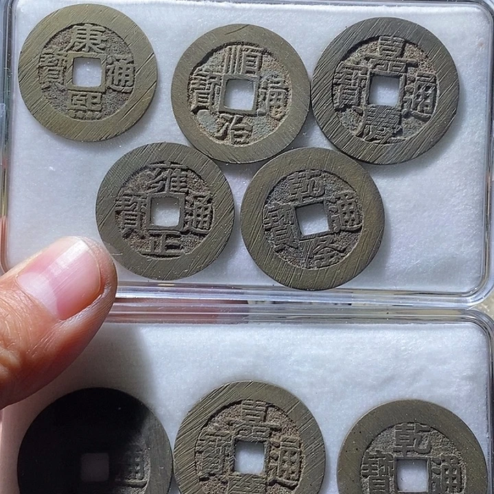 易***轩铜现代工艺品仿制品