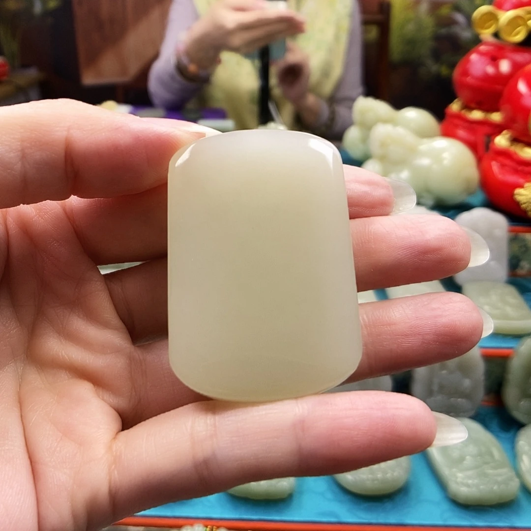 鵼***和田玉未镶嵌颈饰