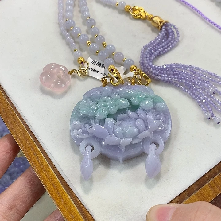 翡翠未镶嵌颈饰翡翠吊坠