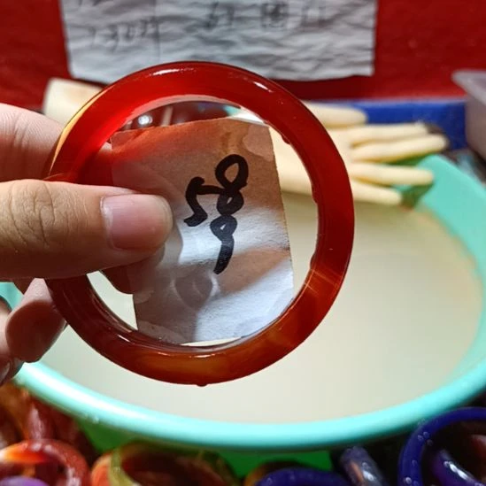 玛瑙/玉髓手镯未镶嵌