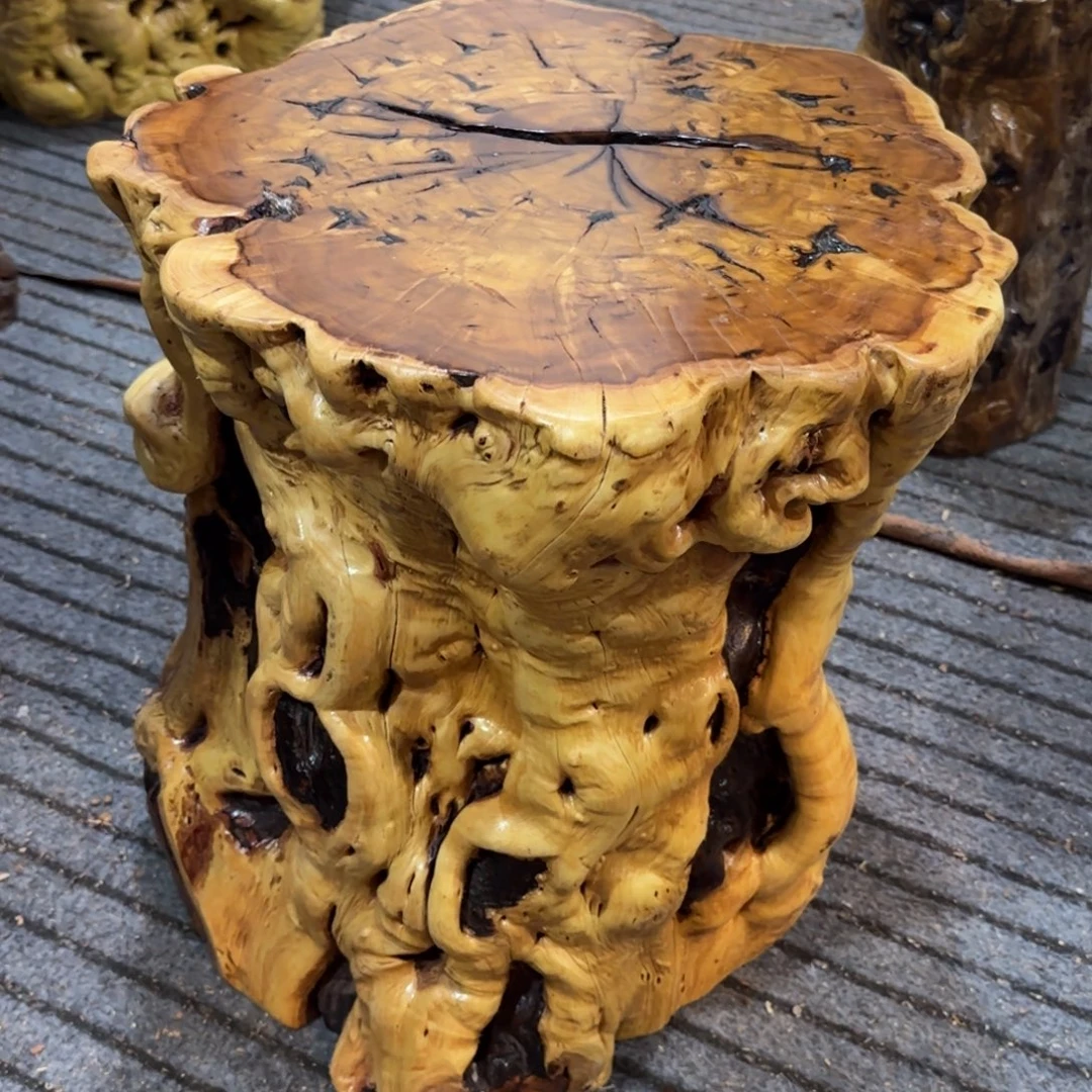 杨***。龙纹鸡心枣木手工艺品