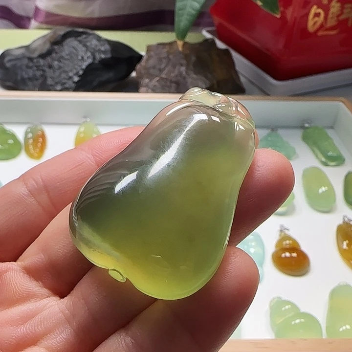 岫玉未镶嵌吊坠(不含链)