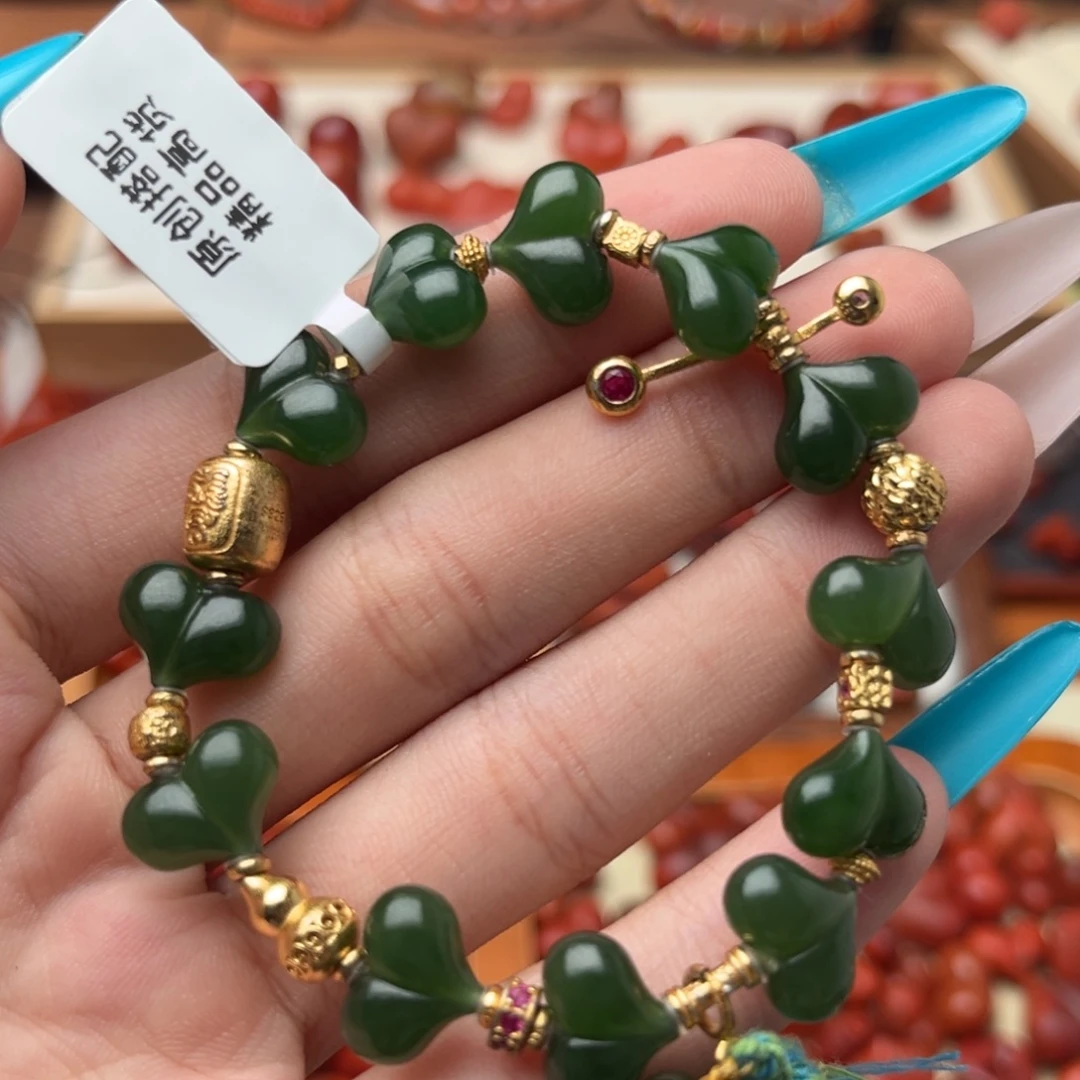 和田玉（碧玉）未镶嵌珠宝半成品屁桃手串