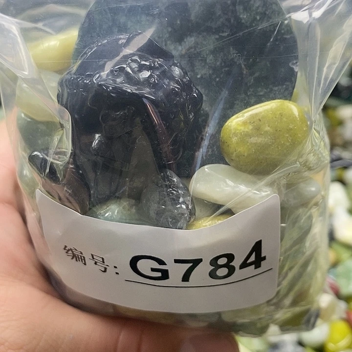 岫玉鱼缸石未镶嵌