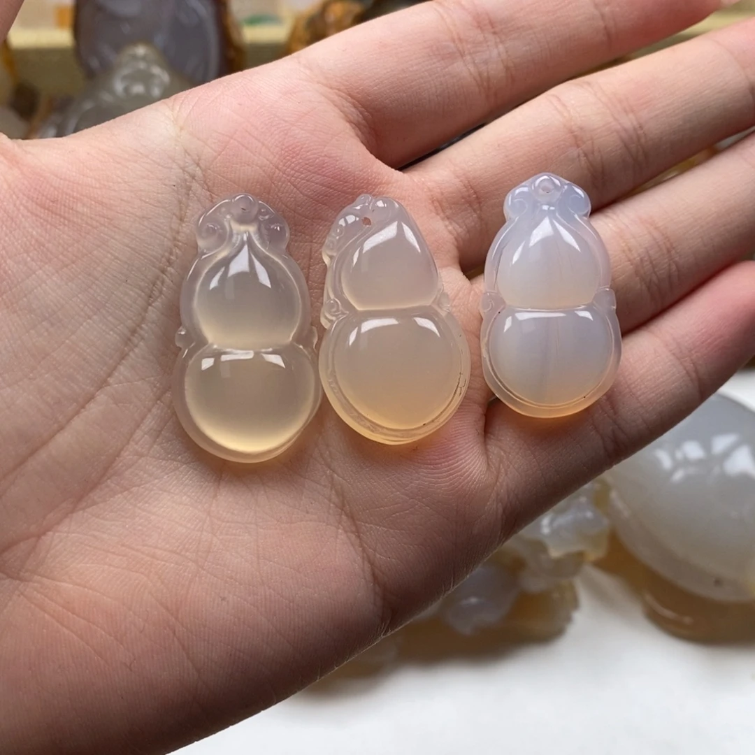 玛瑙/玉髓未镶嵌颈饰多样性发其一