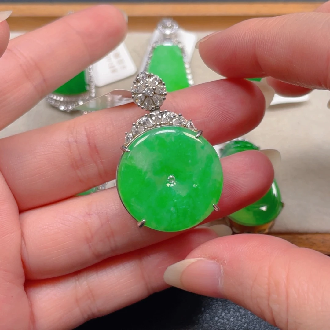 翡翠银S925镶嵌颈饰