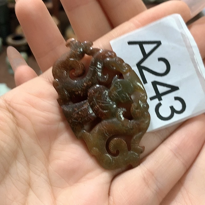 和田玉挂件未镶嵌