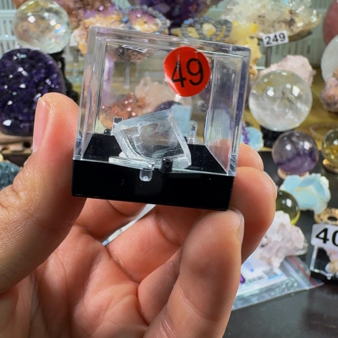 未镶嵌水晶珠宝半成品