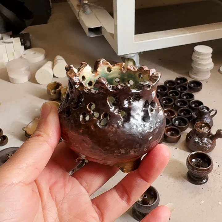 丫***头景德镇陶瓷艺术香薰炉