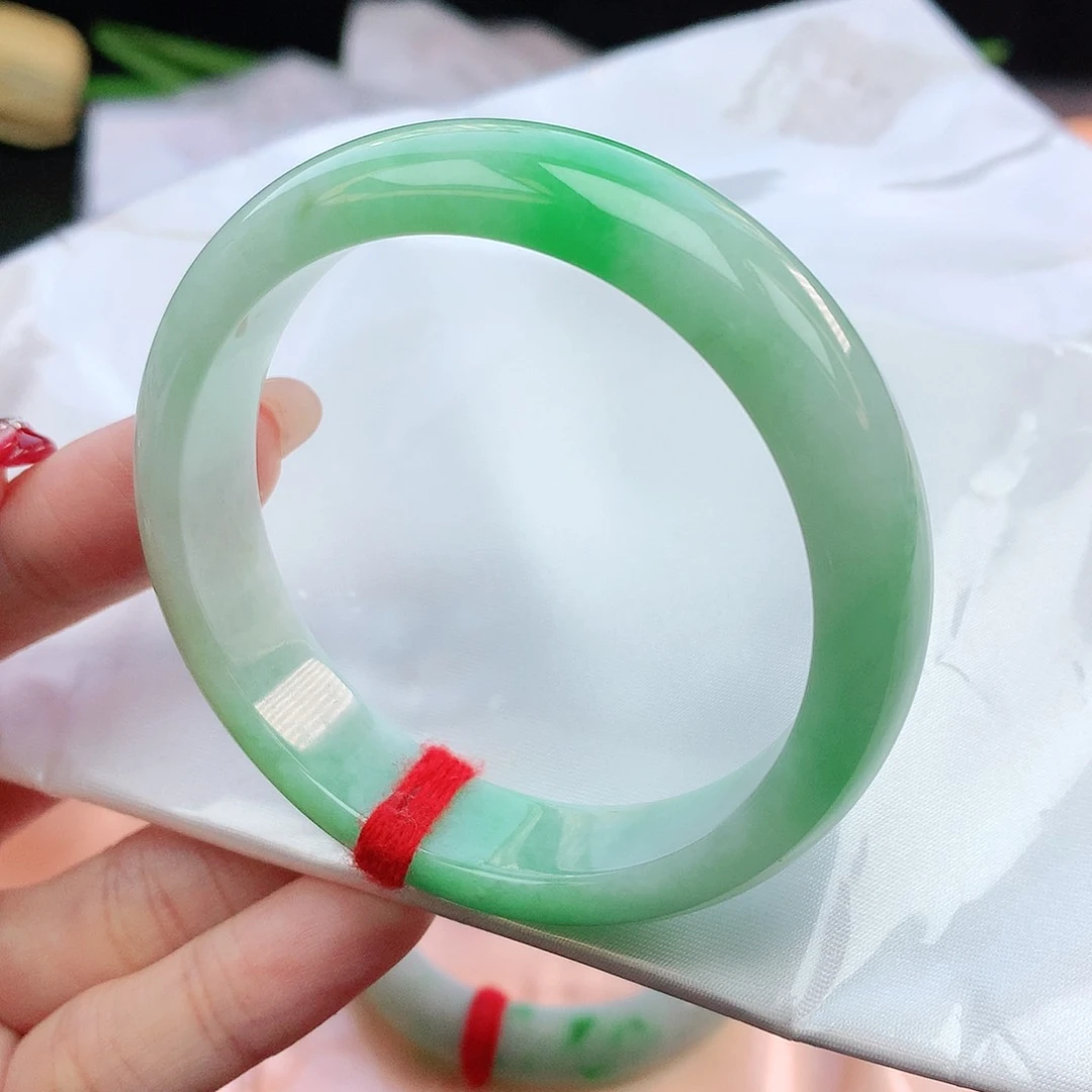 翡翠手镯未镶嵌54圈口881153