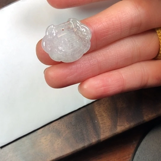 翡翠未镶嵌颈饰缅甸A货，每天下午1点半开播