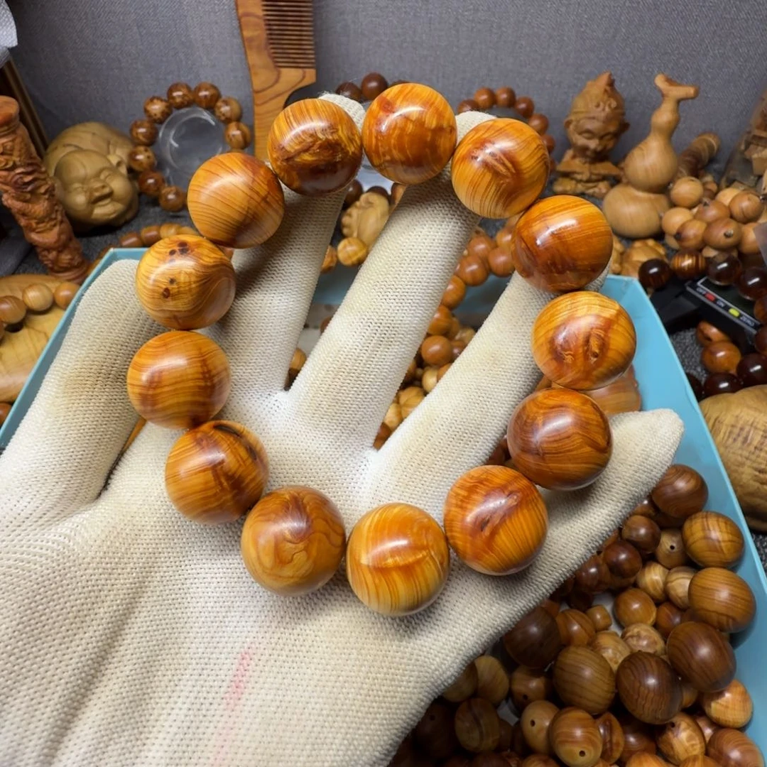 用***5柏木（崖柏）1.8火焰纹崖柏手串