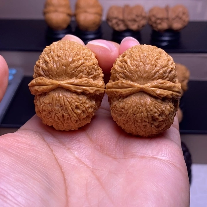 徐***溢文玩核桃把件麒麟元宝8