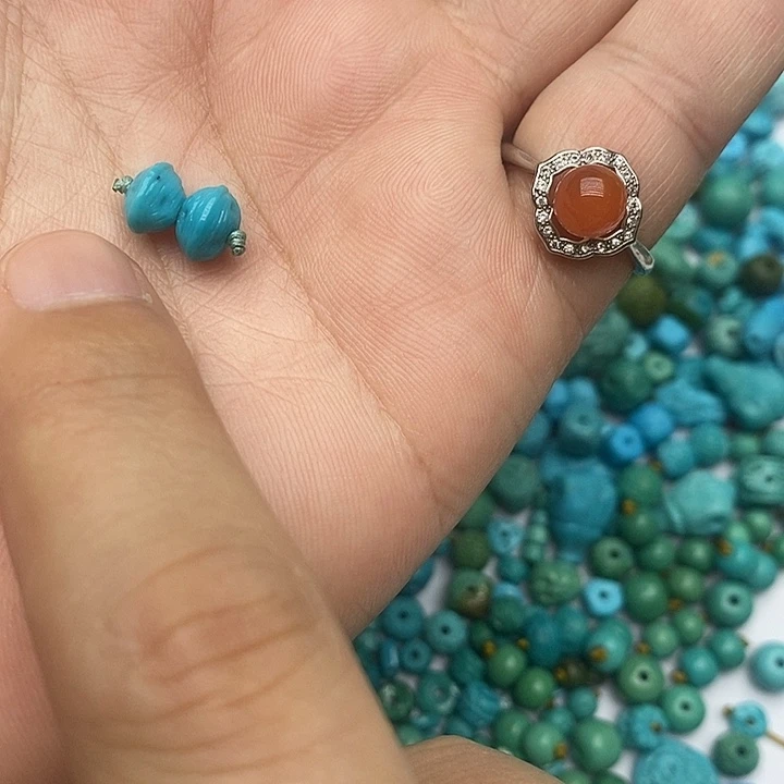 南红玛瑙未镶嵌珠宝奇石