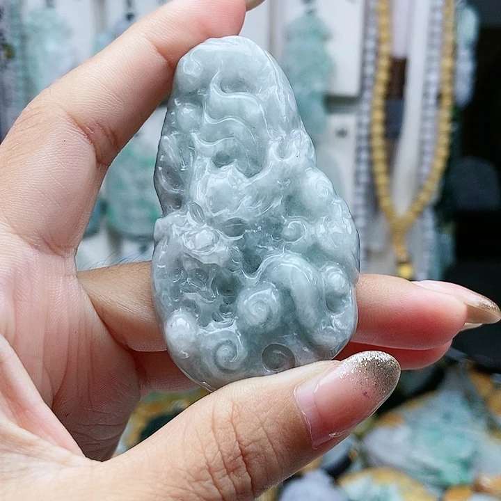 翡翠未镶嵌颈饰翡翠