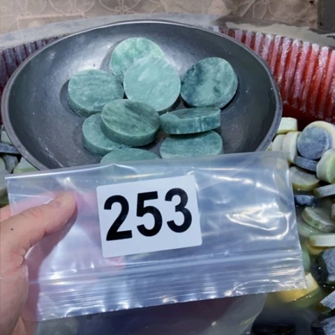 【闪购商品】蛇纹石玉珠宝半成品未镶嵌
