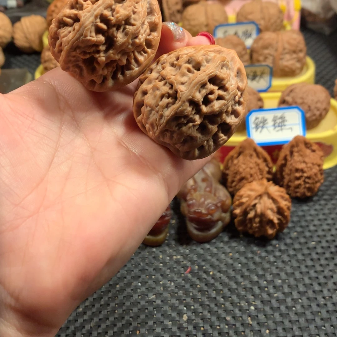 把件文玩核桃红锦鲤