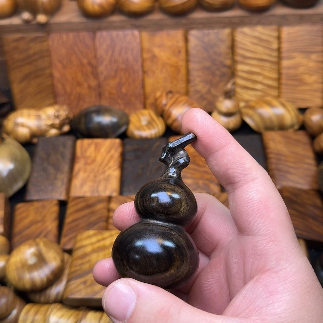 金丝楠王**头金丝楠木平安无事牌