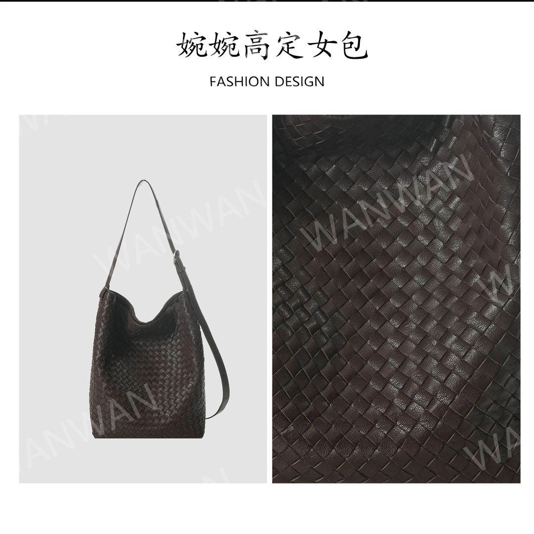 简约风编织手提款圆筒款单肩包水桶包小众单肩BV3245-咖色