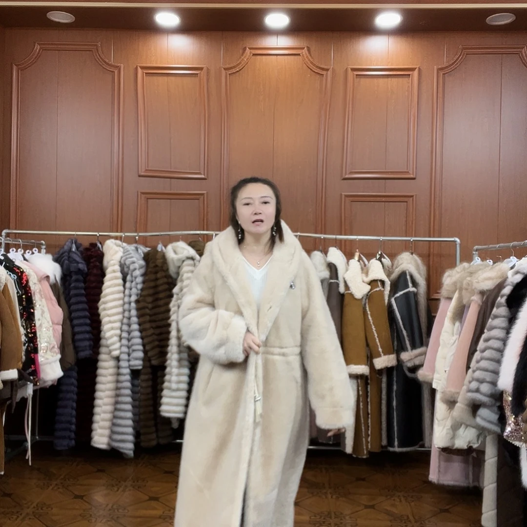 奶茶色女装呀好看