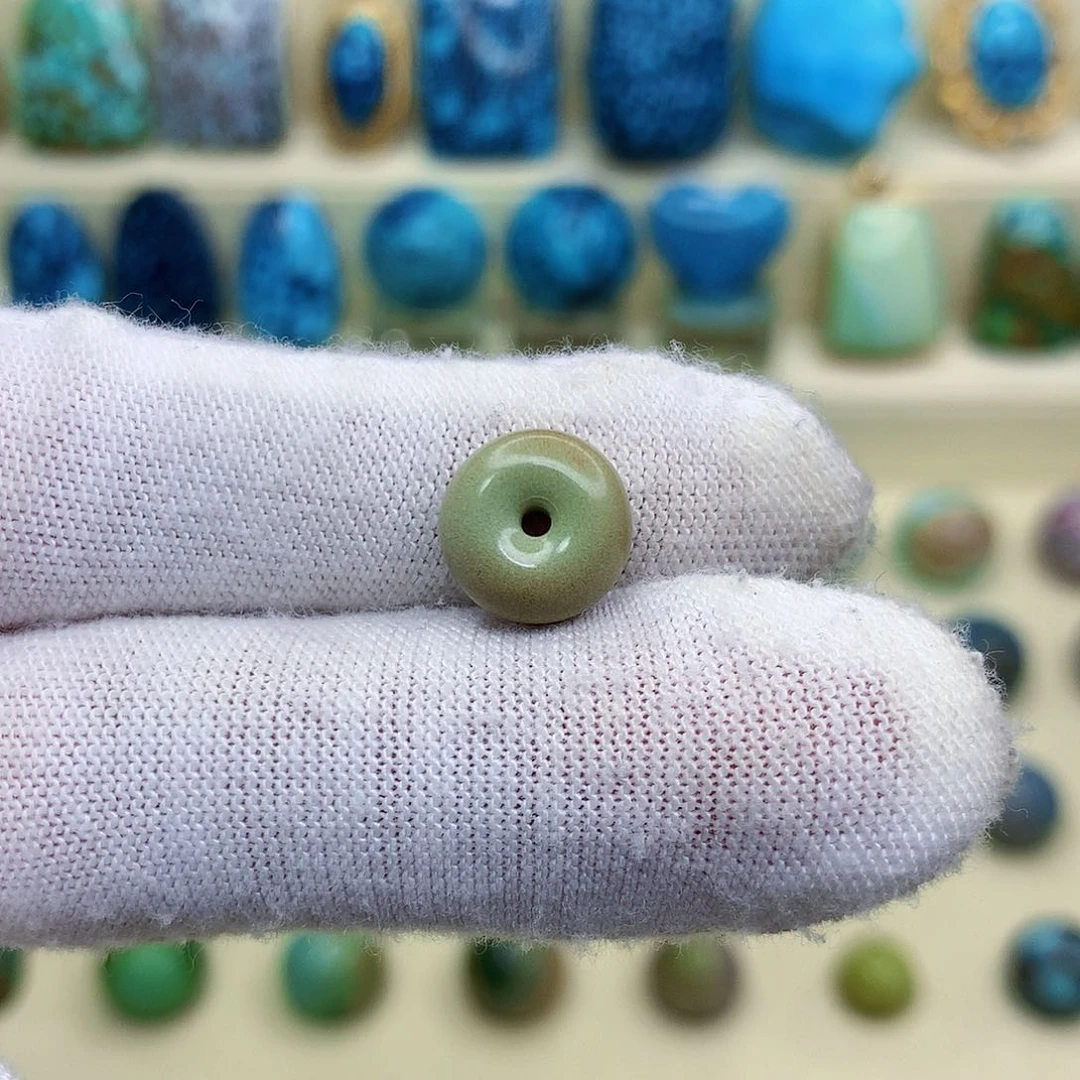 绿松石未镶嵌三彩随行