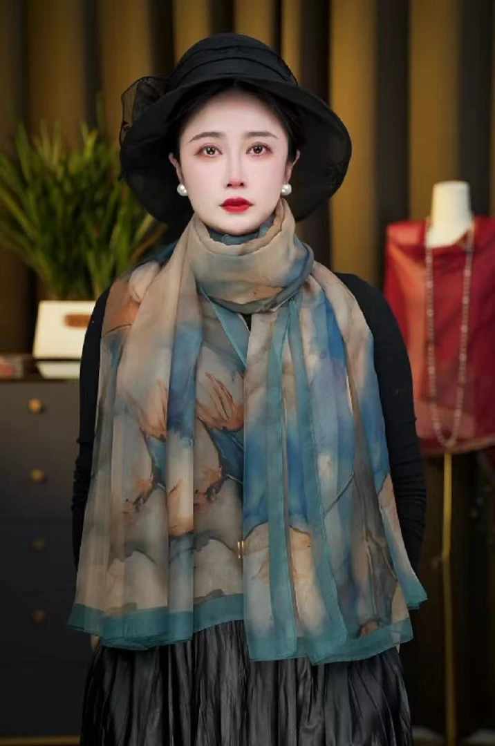 1-179云朵纱130x180左右秋冬保暖多功能沙滩巾丝巾