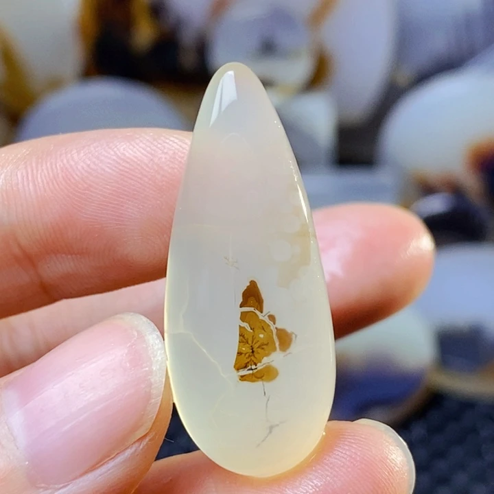 玛瑙/玉髓未镶嵌珠宝半成品