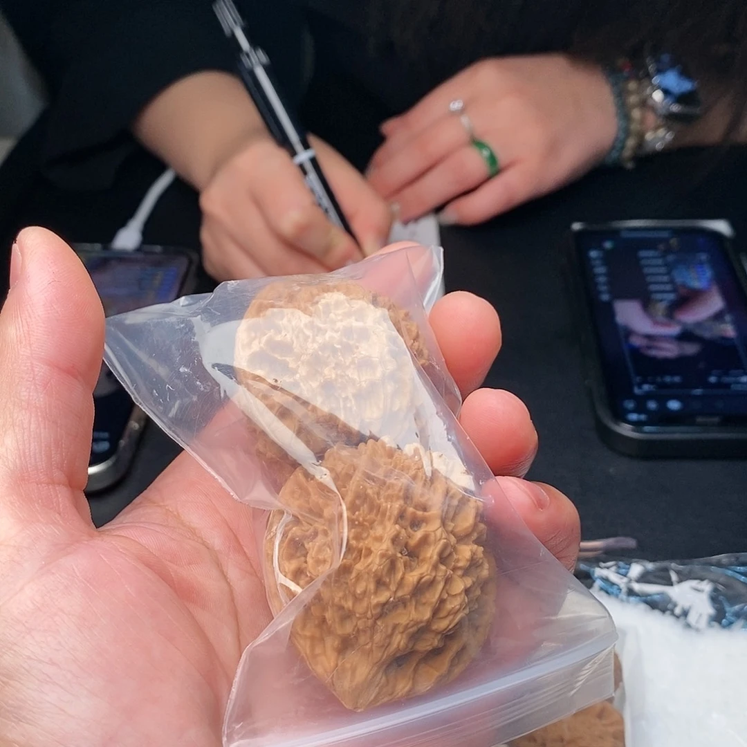 桃核把件情*官帽尺寸48