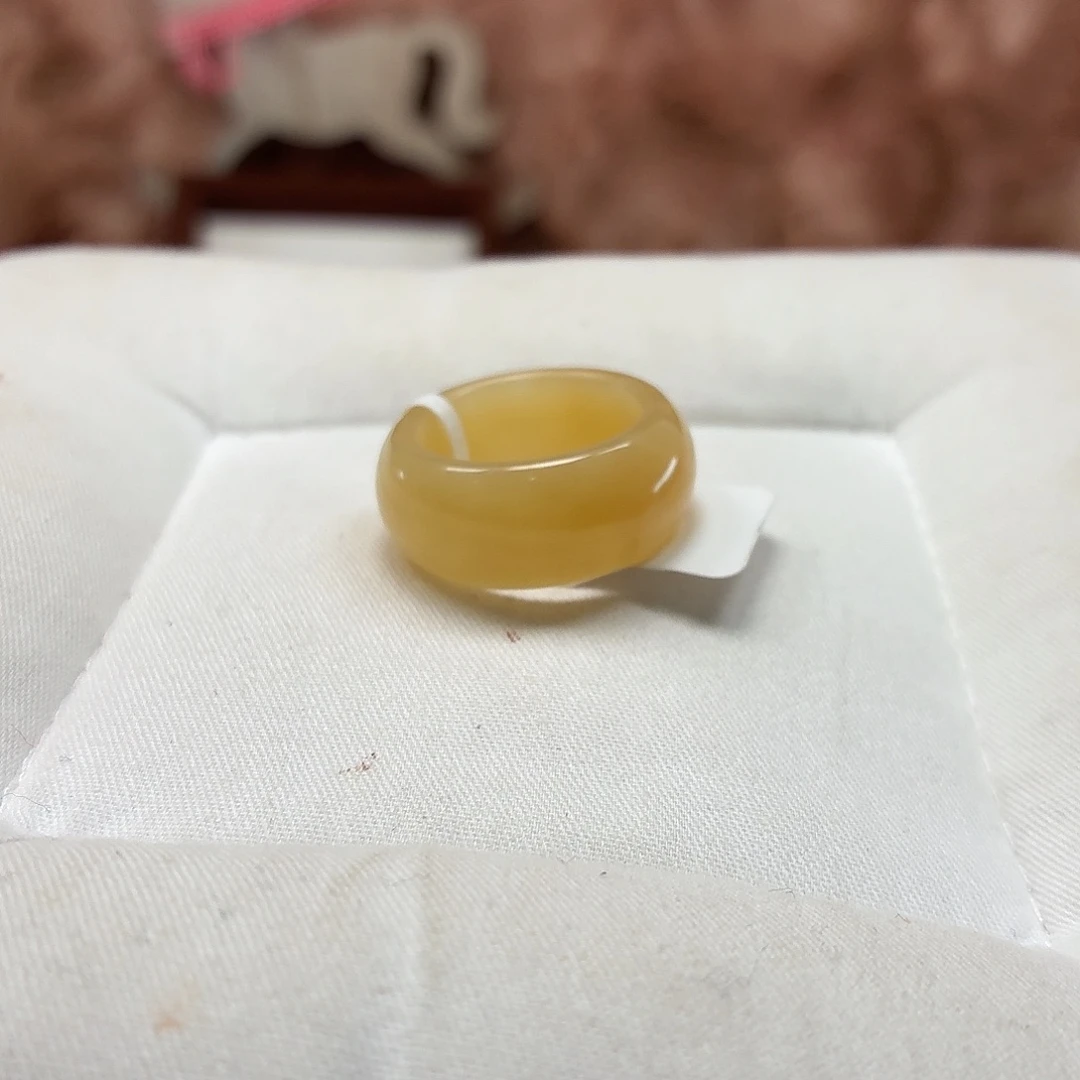 和田玉未镶嵌戒指