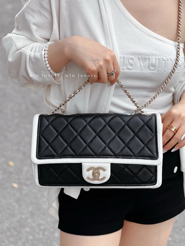 95新 Chanel/香奈儿 香奈儿cf黑白熊猫拼色口盖单肩斜挎包 20开