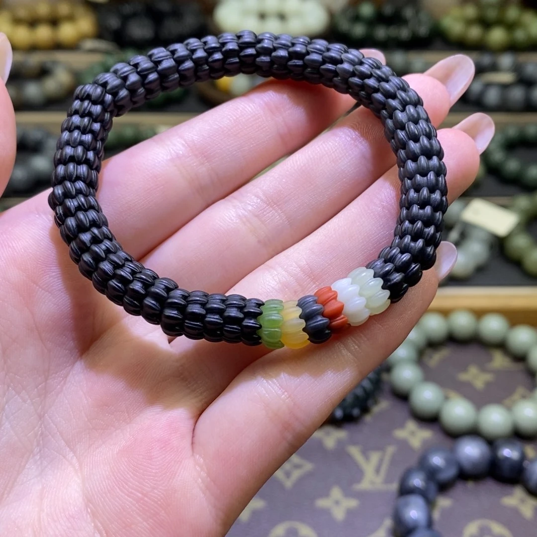 和田玉手串未镶嵌