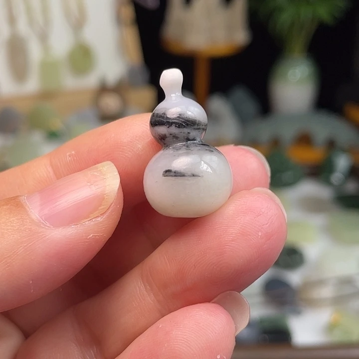 和田玉未镶嵌珠宝半成品