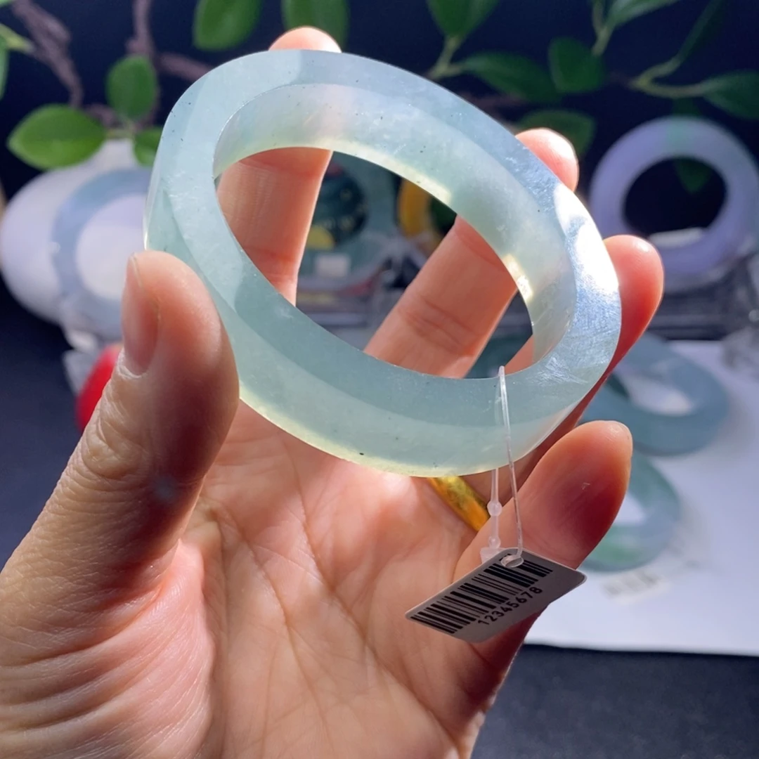 韵****定制翡翠未镶嵌贵妃50-52翡翠