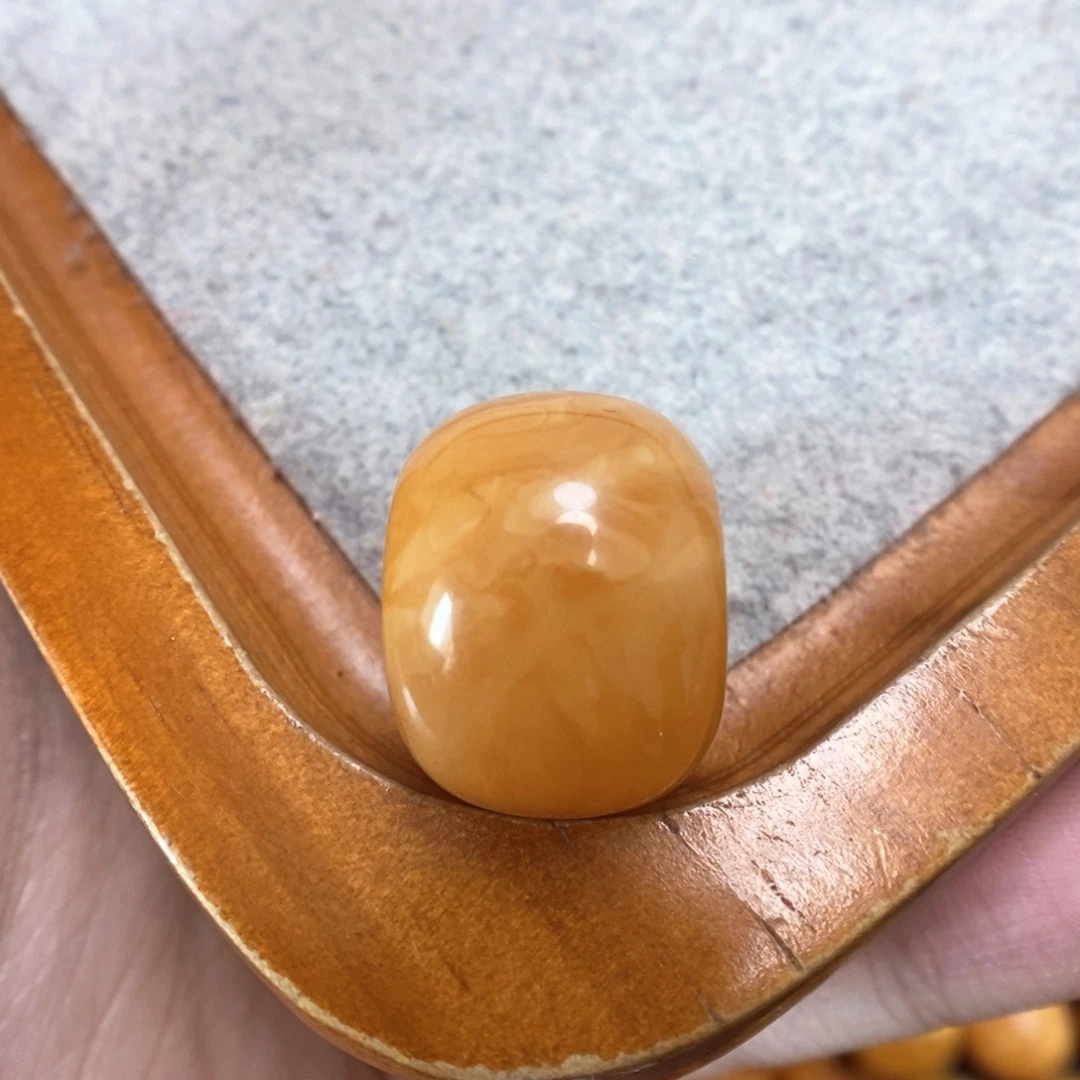 蜜蜡裸石未镶嵌伊*齐蜜蜡裸珠