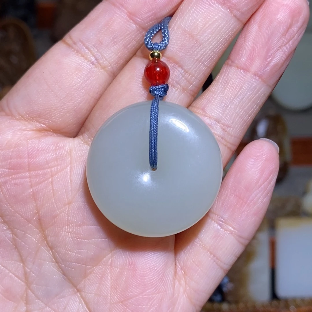 颈饰未镶嵌和田玉平安扣