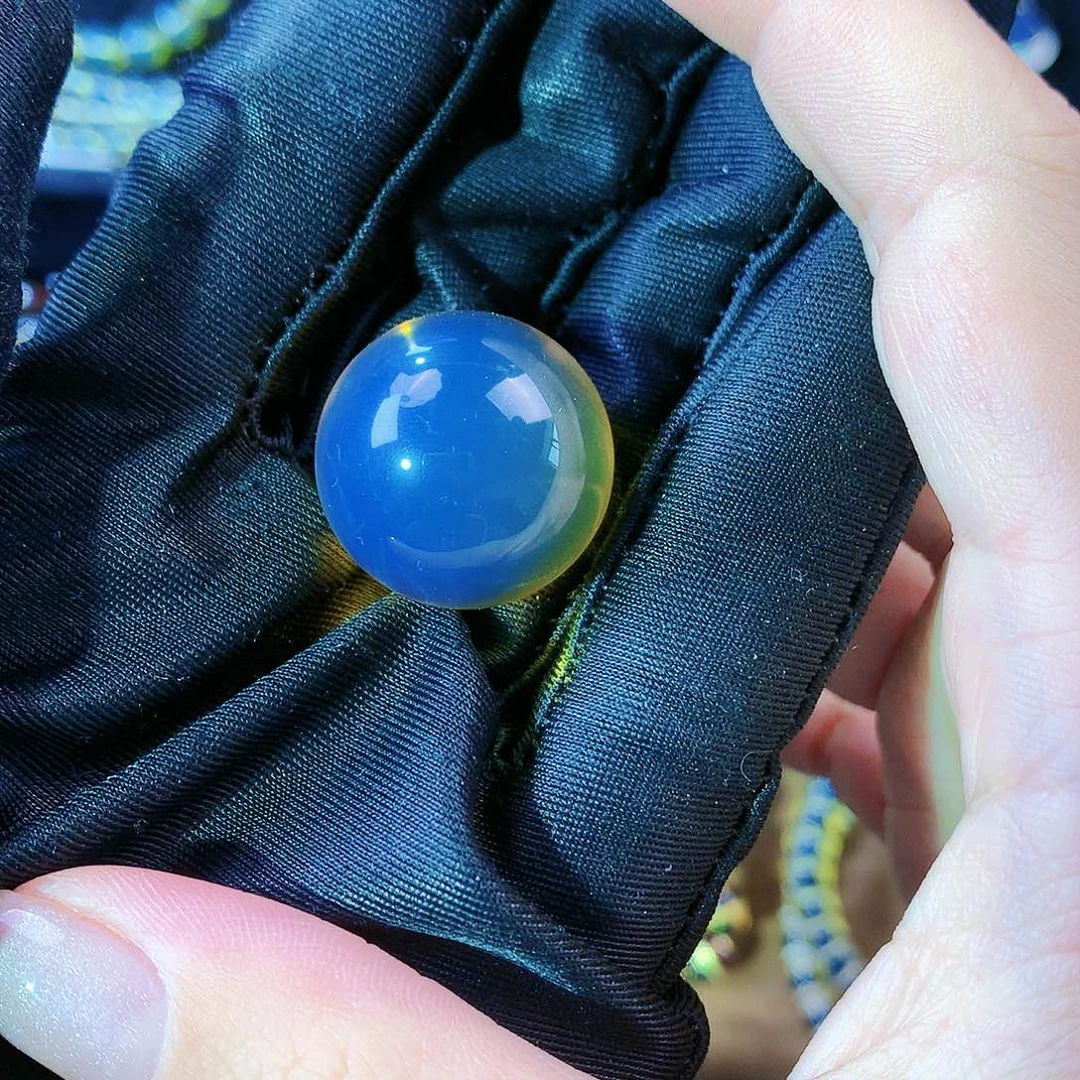 琥珀珠宝奇石未镶嵌良**妖