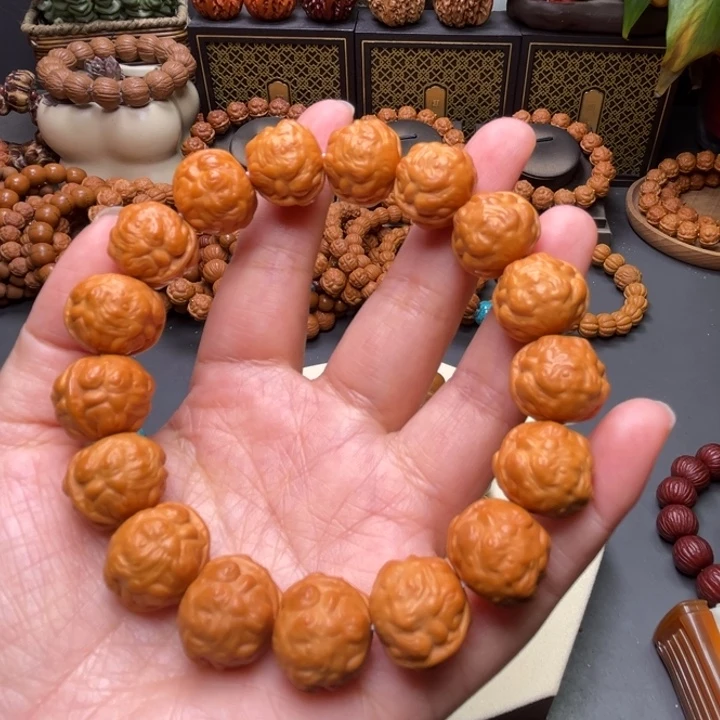 猴头核桃吊坠素金蟾